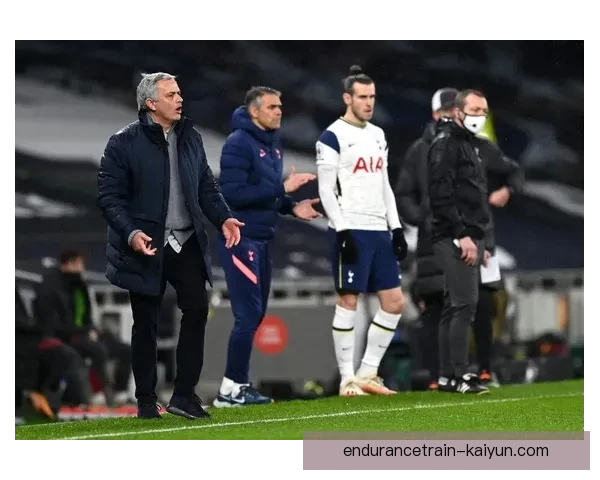 那不勒斯主帅如何激发 Osimhen状态回暖，展现出竞争力增强的趋势